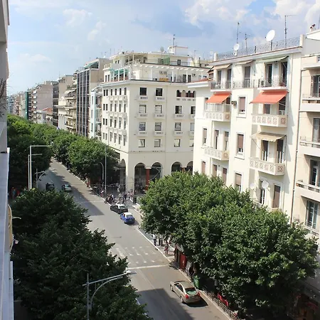 Luxury Living And * Θεσσαλονίκη